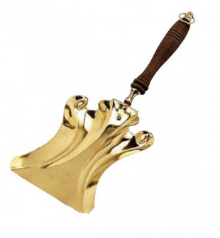 Совок с деревянной ручкой в блестящей латуни